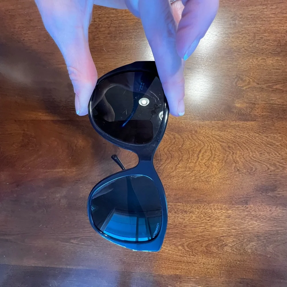 CHANEL 2019 Butterfly Sunglasses Dark Navy